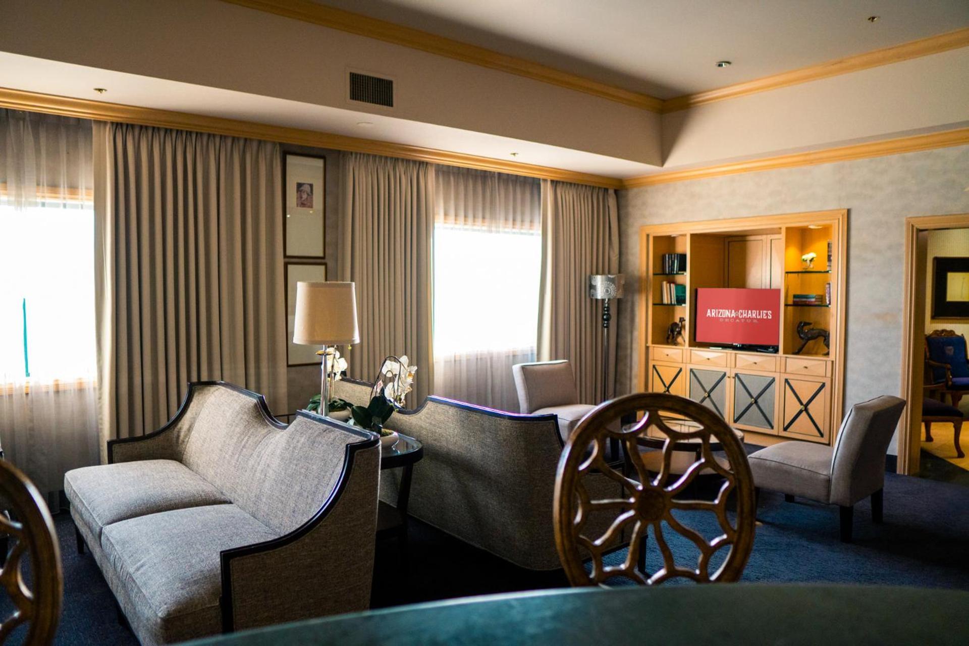Hotel Arizona Charlie's Decatur